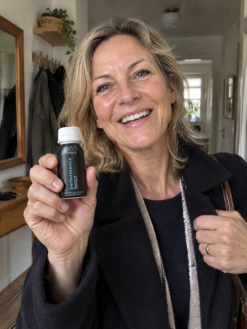 Tag 1: Frau voller Schwung mit dem onors Shot