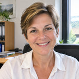 Andrea F., 54